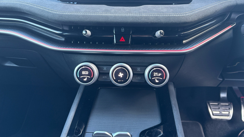 Skoda Superb 1.5 TSI iV Sportline 5dr DSG Estate